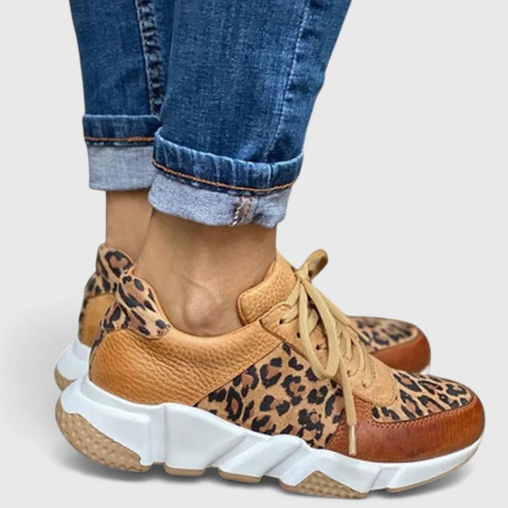 HALSZKA | Buty w panterkę na co dzień