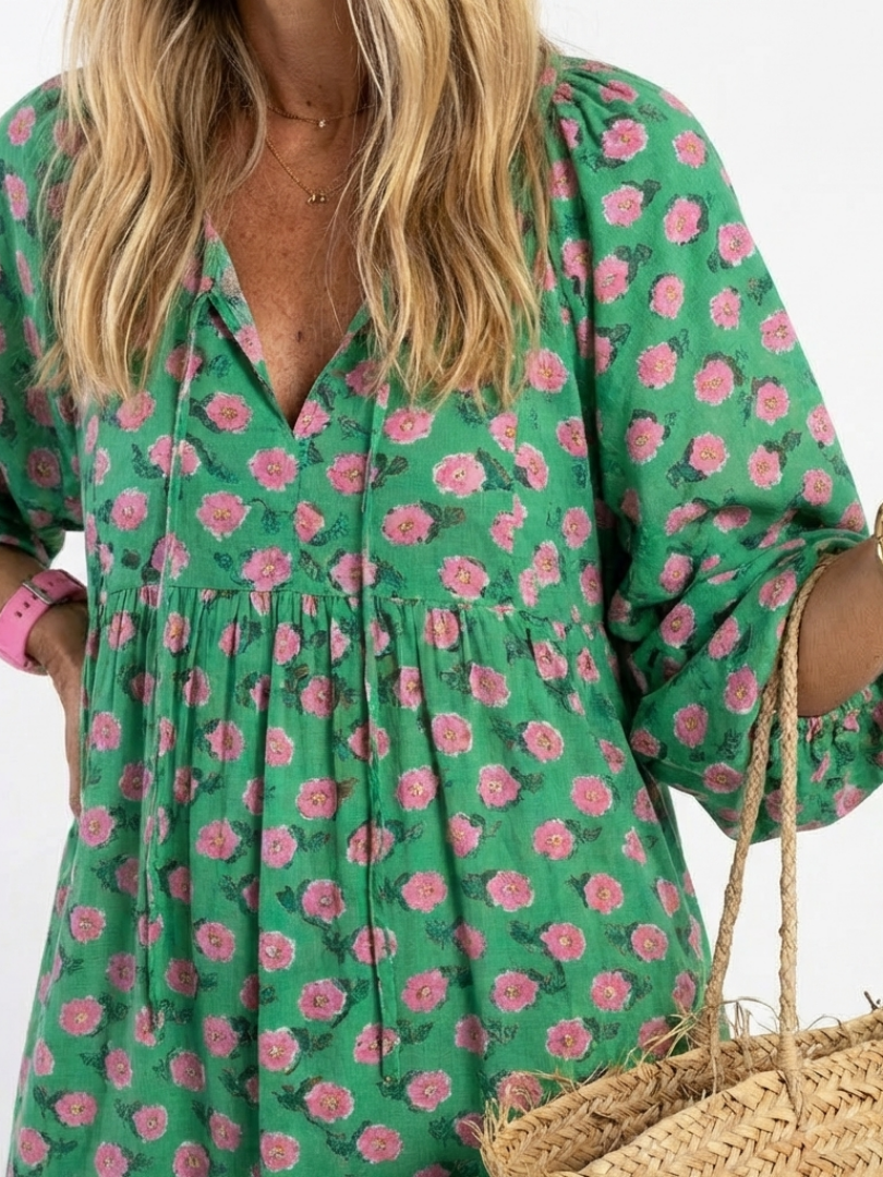 Lucyna | Midi Dress with Floral Pattern and V-Neck