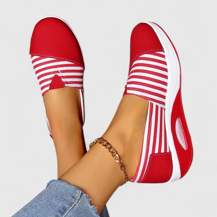 EDYTA | Wsuwane sneakersy w paski