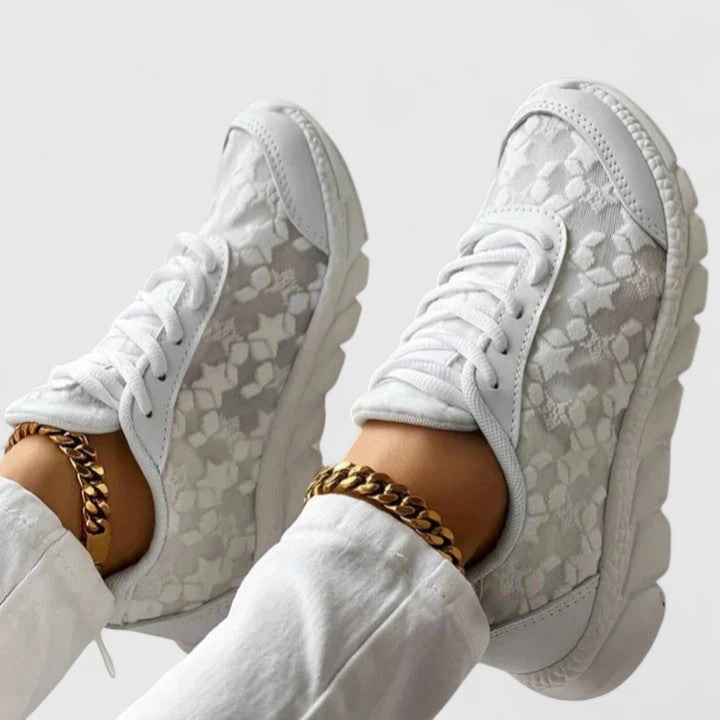 LIDIA | Sneakersy z przestronną cholewką