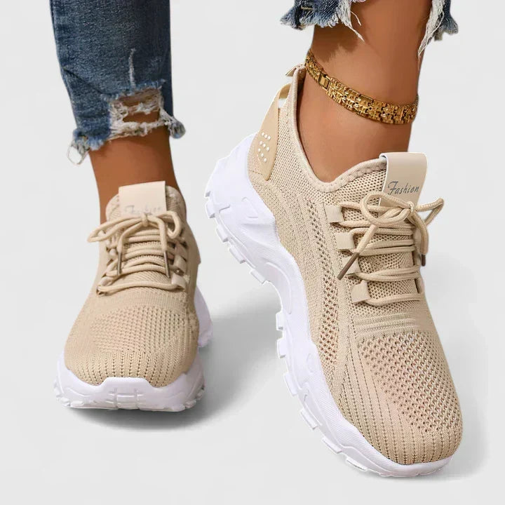 KRYSTYNA | Sneakersy z szerokim przodem